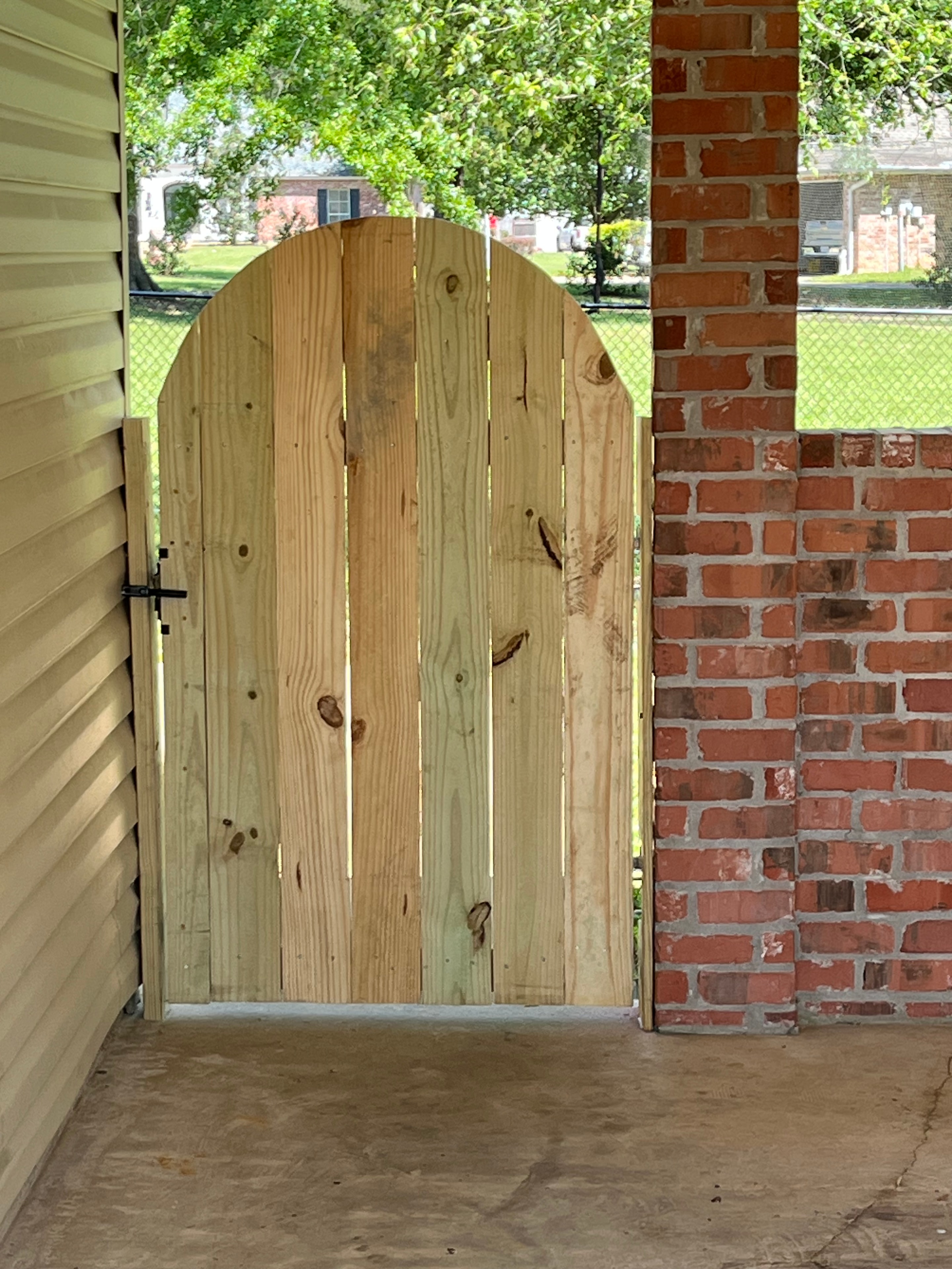 Fence installation – Fortified Fence and Weld